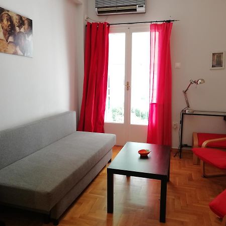 Wonderful Apartment In Central Афіни Екстер'єр фото